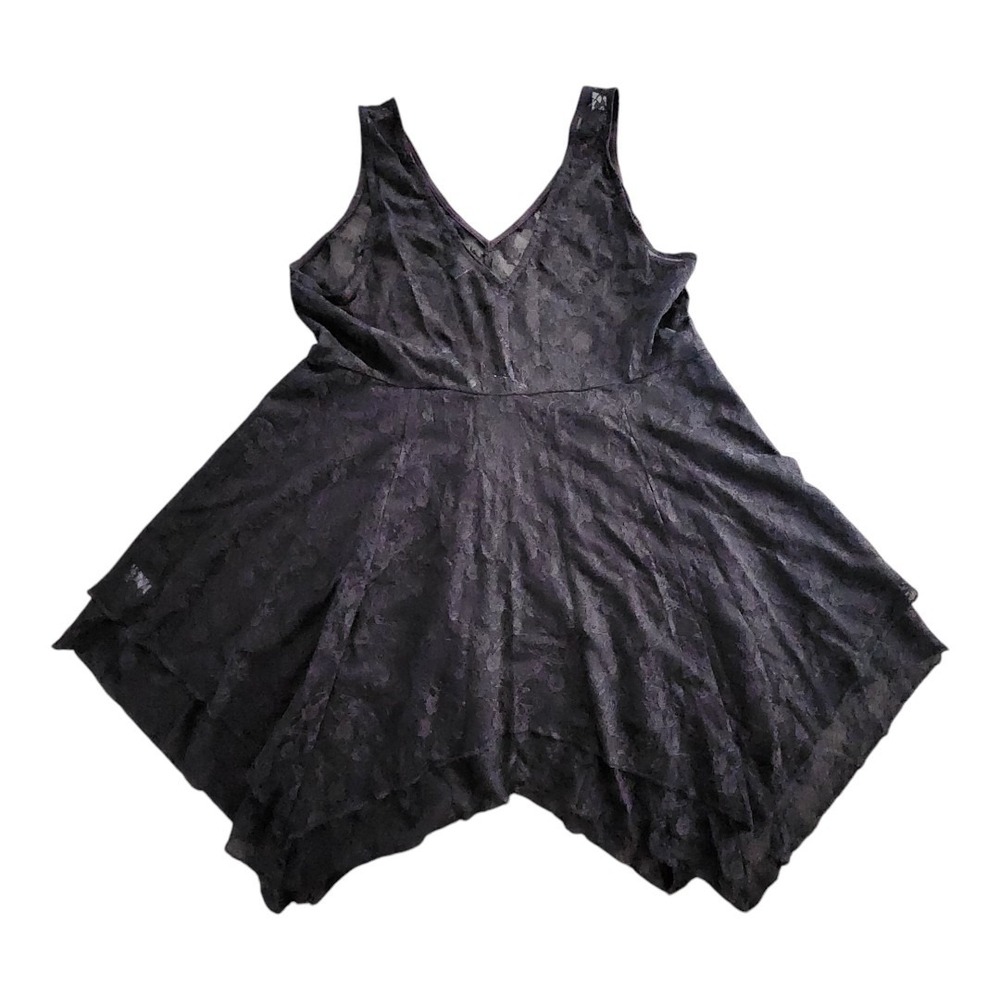 Torrid‎ Lace Sheer Mesh Black Embroidered Tank Top Size 0 Or Large Whimsy Goth - Picture 2 of 9